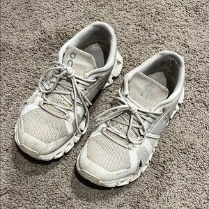 On Running Athletic Shoes